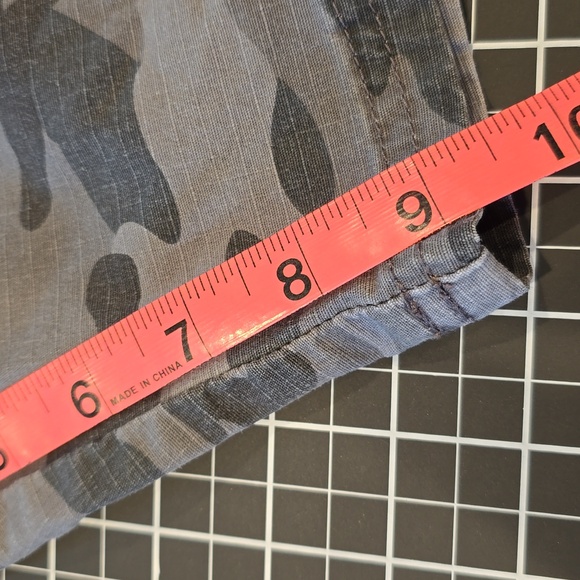 Wrangler Camouflage Cargo Shorts - Picture 7 of 8